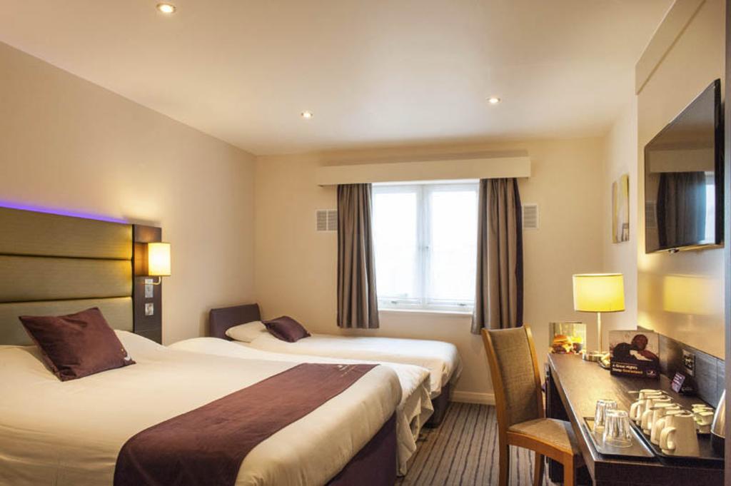 Premier Inn Birmingham City Centre Broad Street Ngoại thất bức ảnh